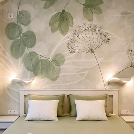 BnB37 Garden Apartment, Near Budapest, Free Gated CCTV Parking, self check-in, Terrace Apartment Törökbálint